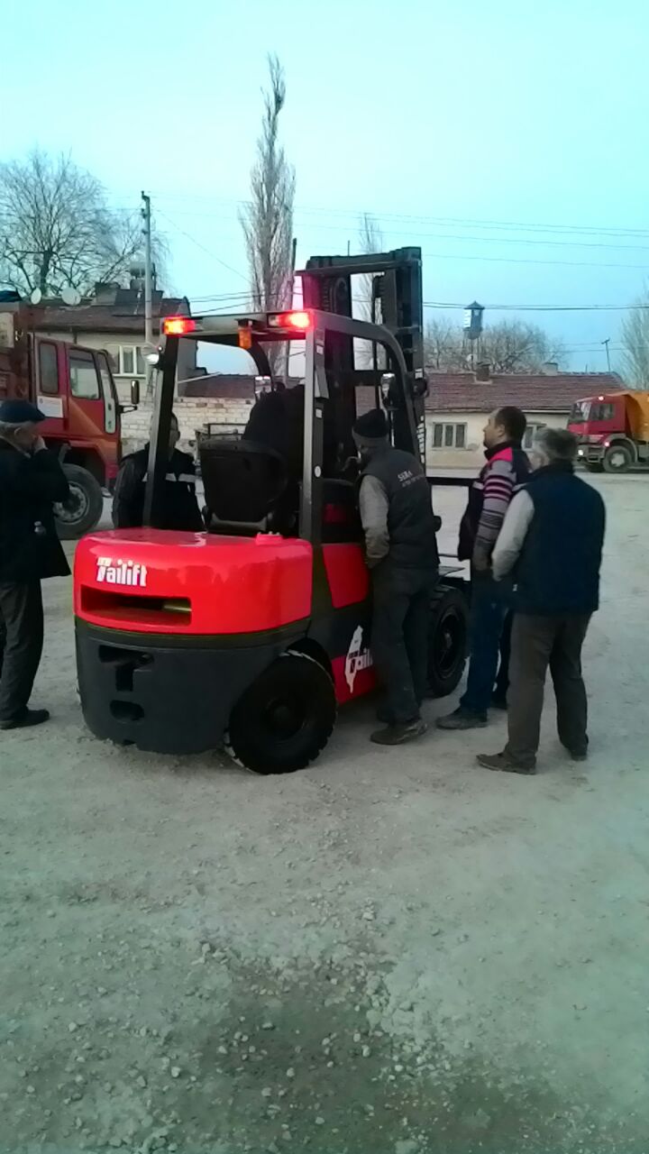 Kiralık Tailift Forklift 1